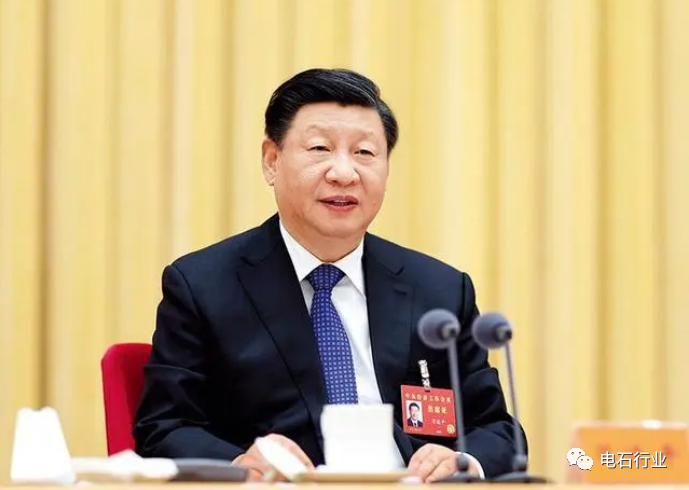 1678069197107813.png 习近平:当前经济工作的几个重大问题.png